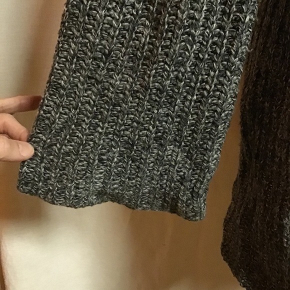 Vtg Gray Y2K hippie boho bell sleeve sweater - Picture 14 of 15